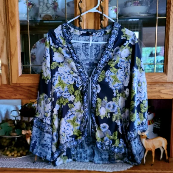 FREE PEOPLE KIMONO TOP - Picture 6 of 6